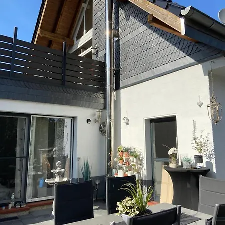 Apartment Whg 21 Mit Garten Und Terrasse 130 Qm