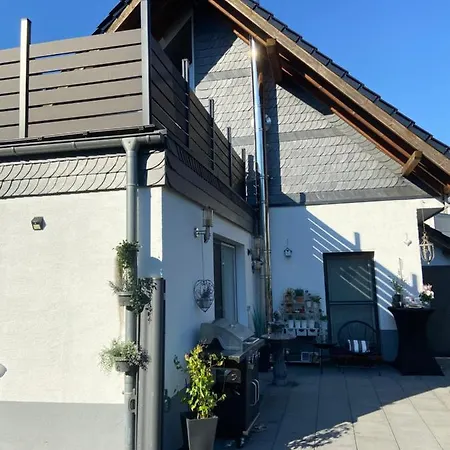 Whg 21 Mit Garten Und Terrasse 130 Qm *