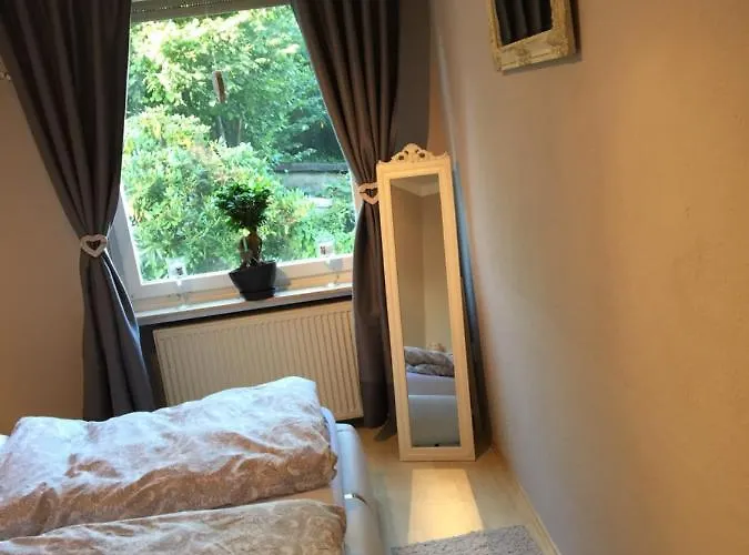 Whg 21 Mit Garten Und Terrasse 130 Qm Apartamento Wuppertal