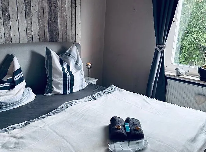 Apartment Whg 21 Mit Garten Und Terrasse 130 Qm Wuppertal